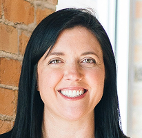 Retrato de Sophie Hartwell, jefa del servicio de atención al cliente del equipo de servicio
